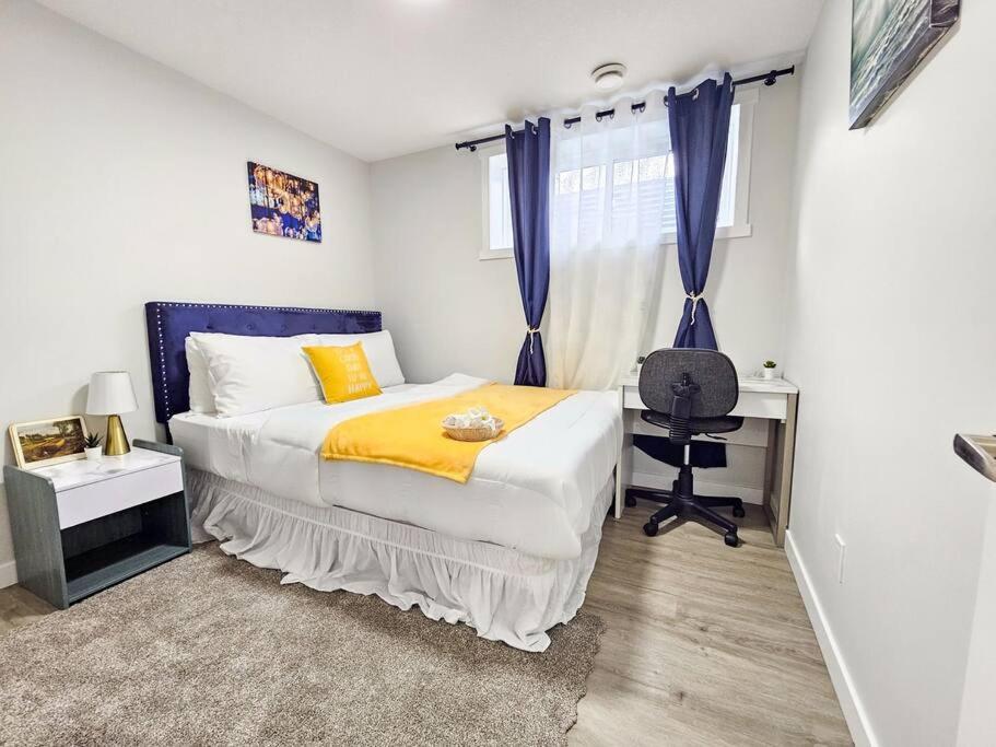 Cozy Suites In Calgary Area Balzac Exterior foto